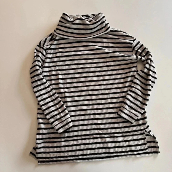 LOFT- Black and white-Striped-Long Sleeve-Tunic-Turtle Neck- Cozy- Women’s S - Picture 1 of 9